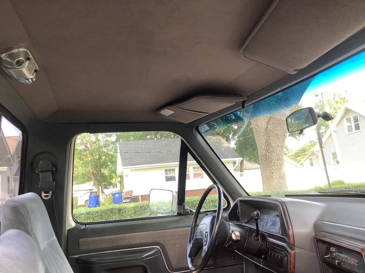 Ford-f250-lariat-4x4-1989-grey-15