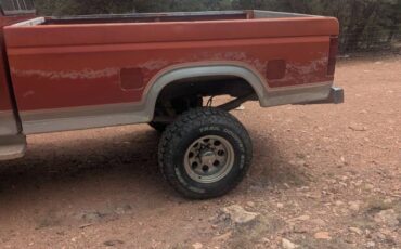Ford-f250-super-duty-1985-red-2