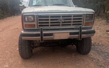 Ford-f250-super-duty-1985-red