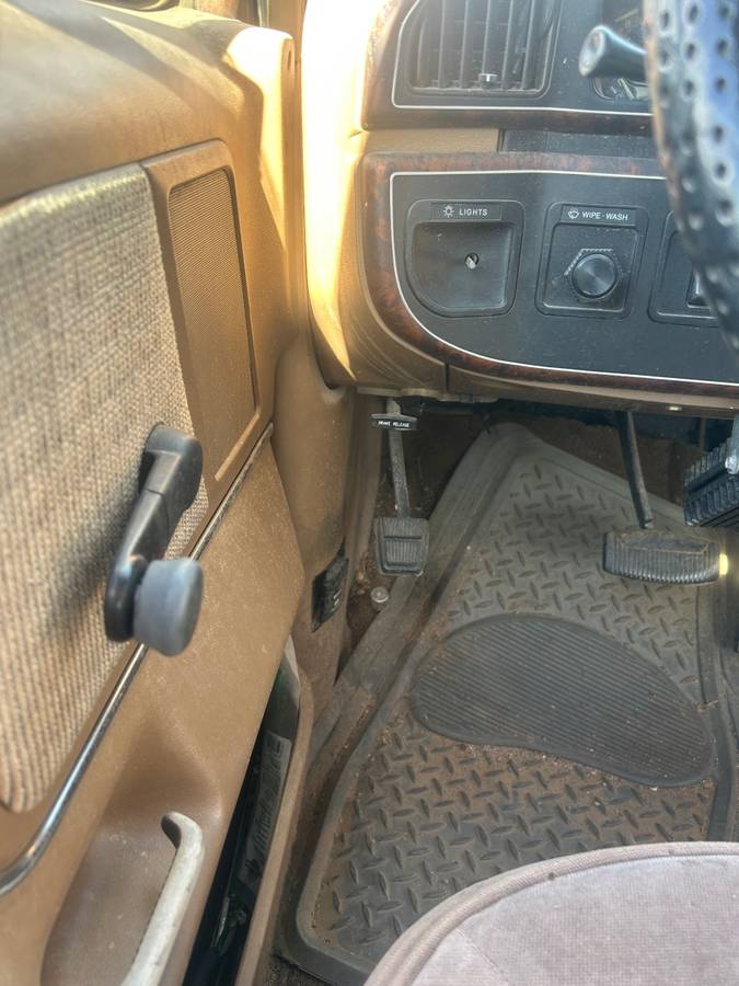 Ford-f250-super-duty-lariat-1988-brown-6