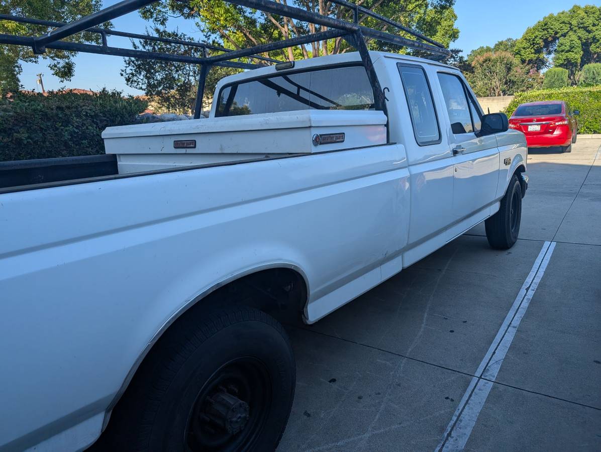 Ford-f250-super-duty-super-cab-1992-white-1
