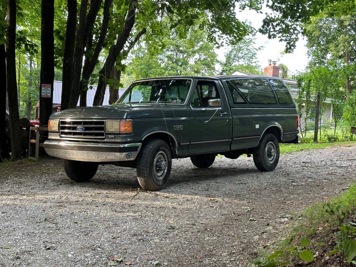 Ford-f250-xlt-1990-grey-1