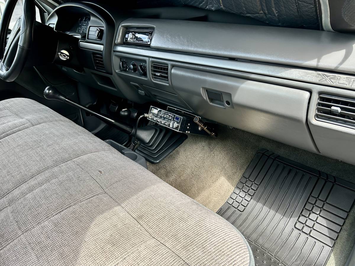 Ford-f250-xlt-4x4-1993-12