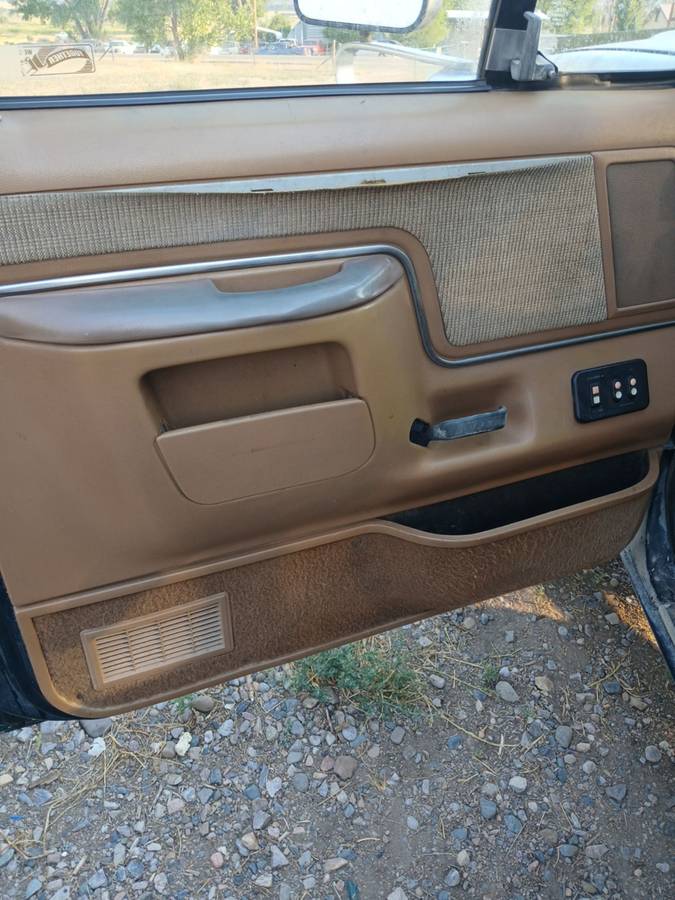 Ford-f250-xlt-4x4-diesel-1991-green-9