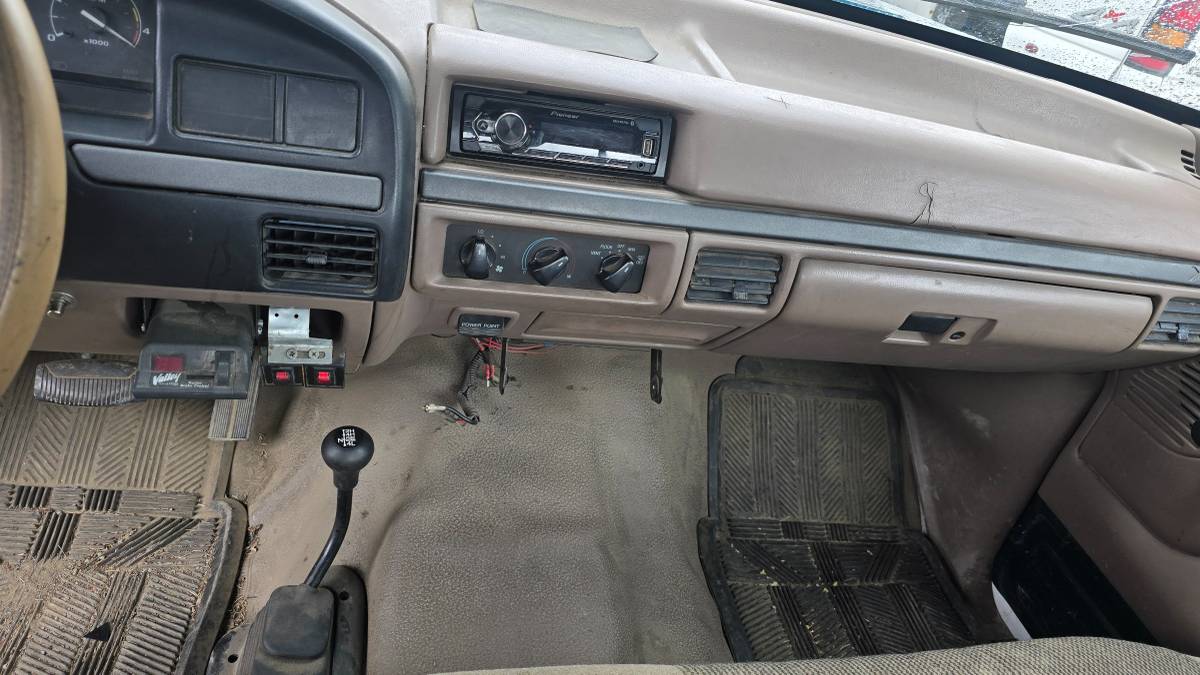 Ford-f250-xlt-4x4-diesel-1993-green-9