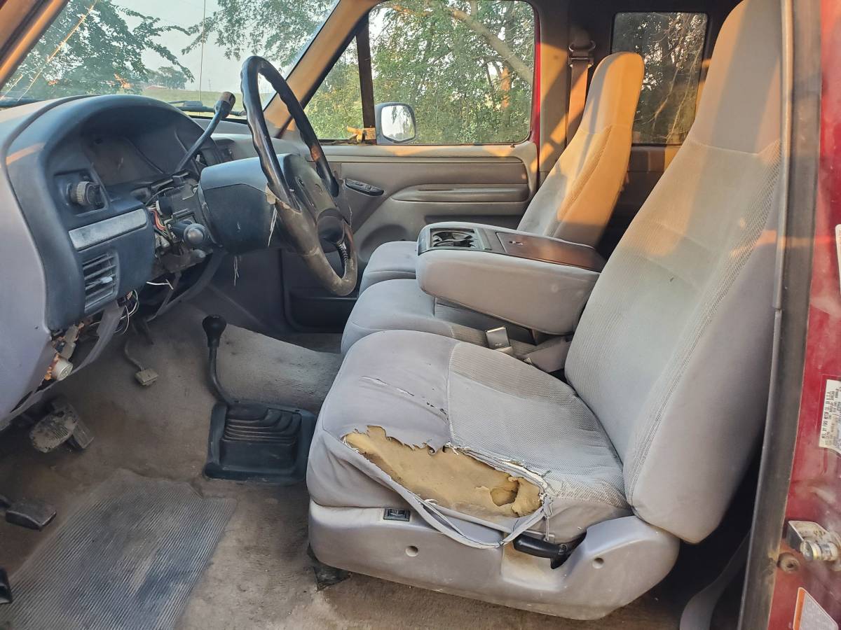 Ford-f250-xlt-4x4-diesel-1995-red-13