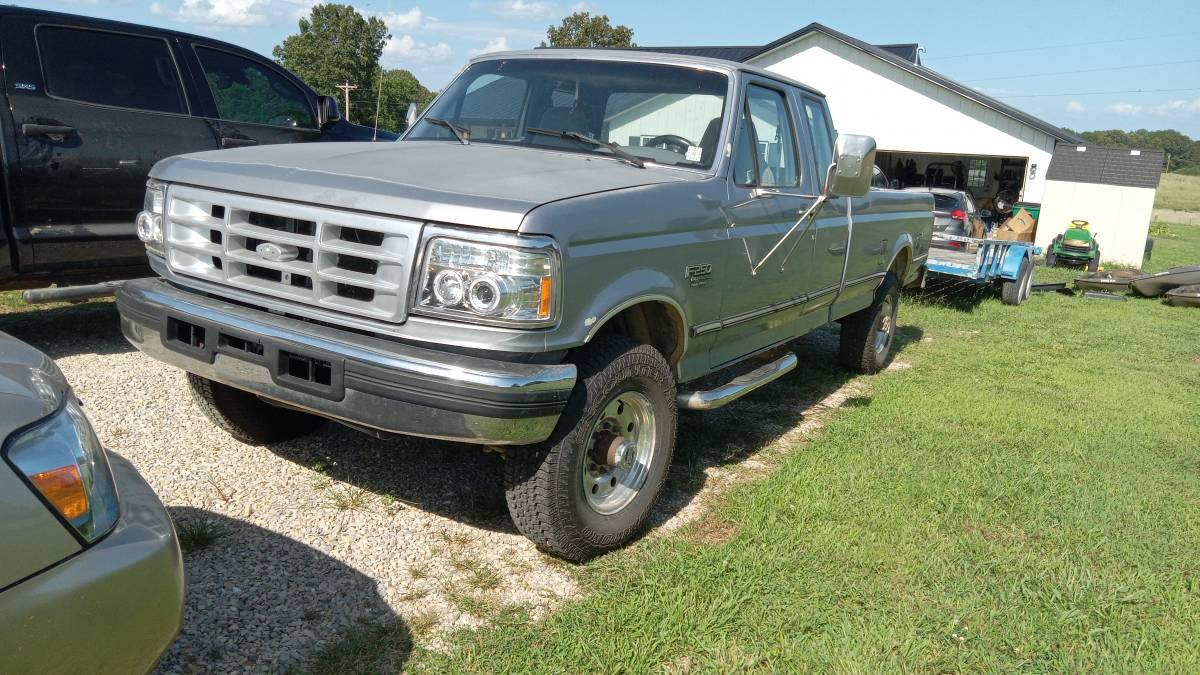 Ford-f250-xlt-diesel-1995-grey-1