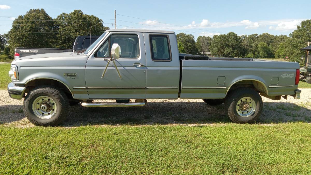 Ford-f250-xlt-diesel-1995-grey