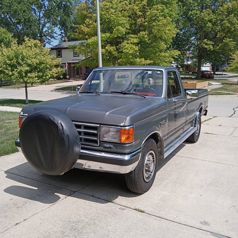 Ford-f250-xlt-lariat-1987-grey