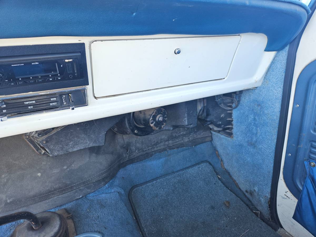 Ford-f350-1970-white-4