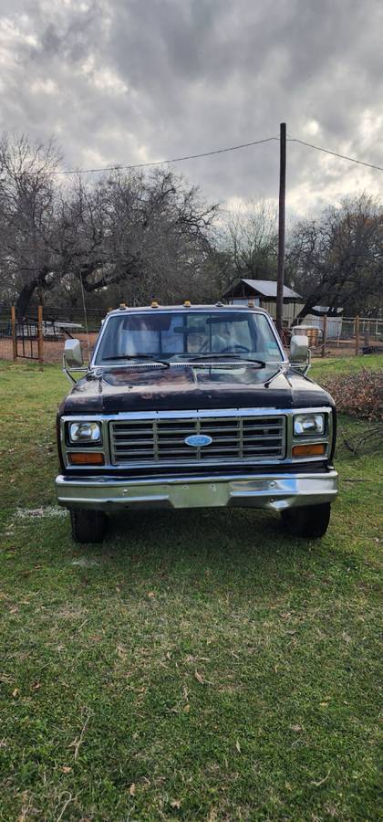 Ford-f350-1984-1