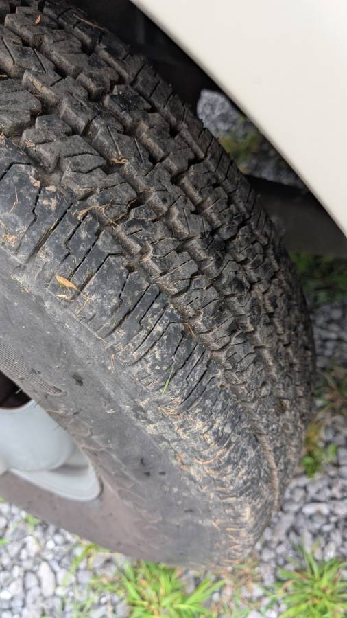 Ford-f350-1989-white-2