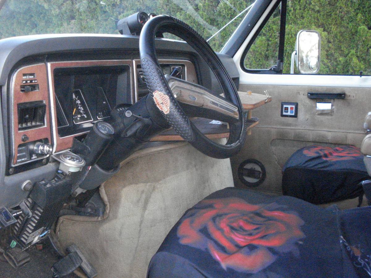 Ford-f350-centurion-dually-diesel-1985-black-3