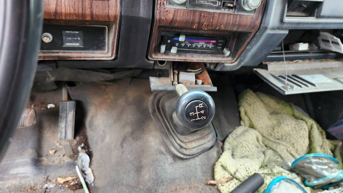 Ford-f350-diesel-1983-8