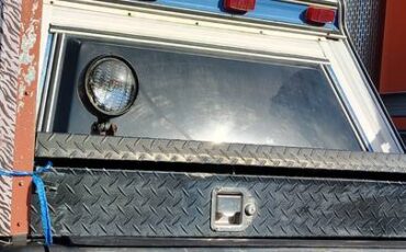 Ford-f350-diesel-1985-black-4
