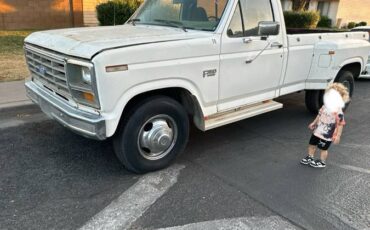 Ford-f350-diesel-1985-white-1
