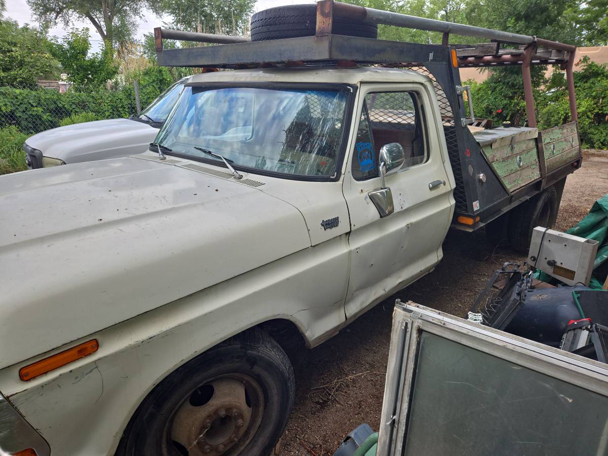 Ford-f350-dually-1979-white-2