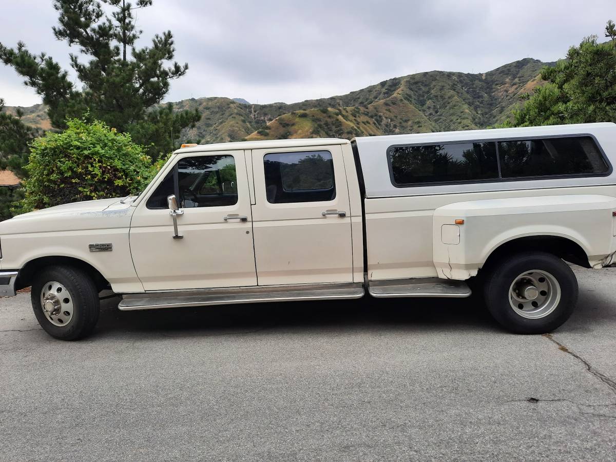Ford-f350-lariat-crew-cab-dually-1990-white-2