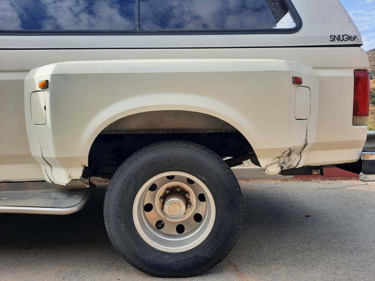 Ford-f350-lariat-crew-cab-dually-1990-white-4