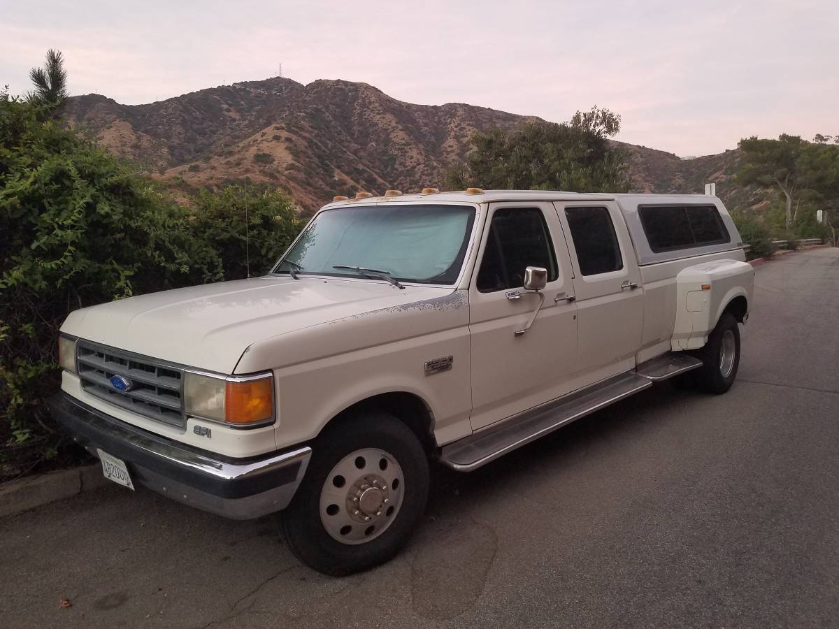 Ford-f350-lariat-crew-cab-dually-1990-white