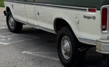 Ford-f350-super-cab-camper-special-1976-green-1