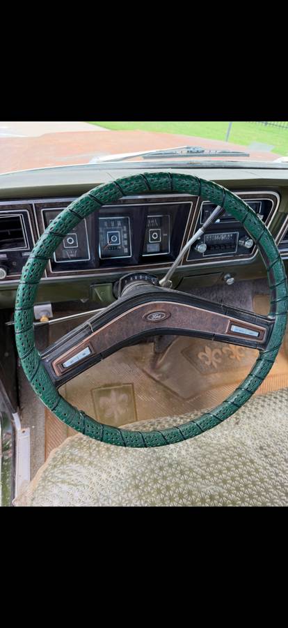 Ford-f350-super-cab-camper-special-1976-green-10