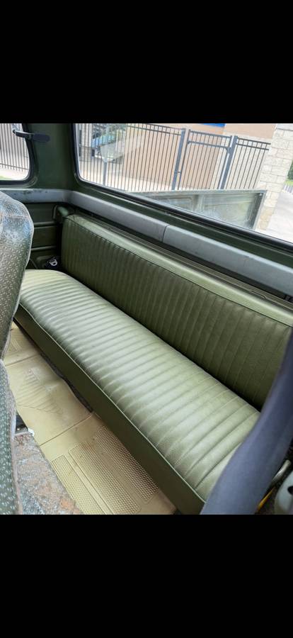 Ford-f350-super-cab-camper-special-1976-green-17