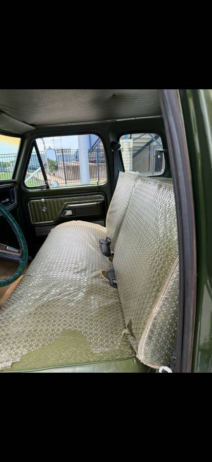 Ford-f350-super-cab-camper-special-1976-green-18
