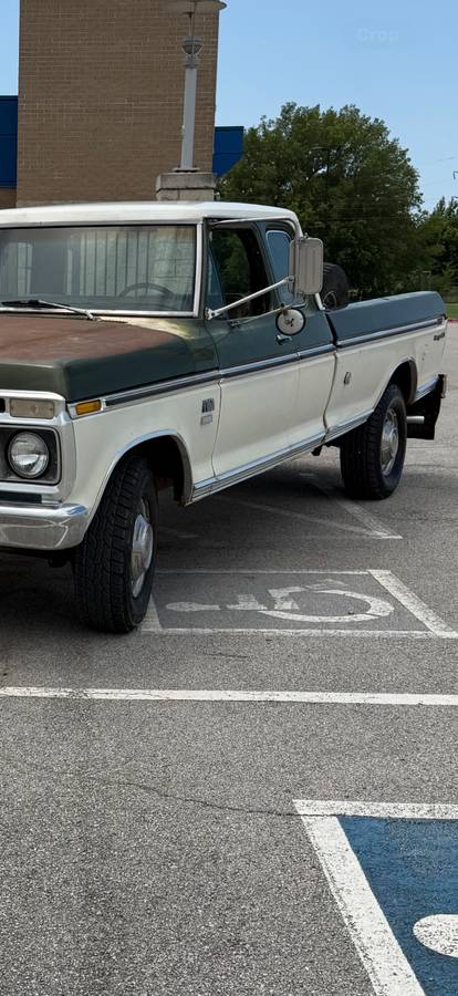 Ford-f350-super-cab-camper-special-1976-green-4