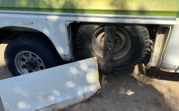 Ford-f350-super-camper-special-1973-green-10