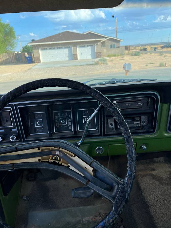 Ford-f350-super-camper-special-1973-green-11