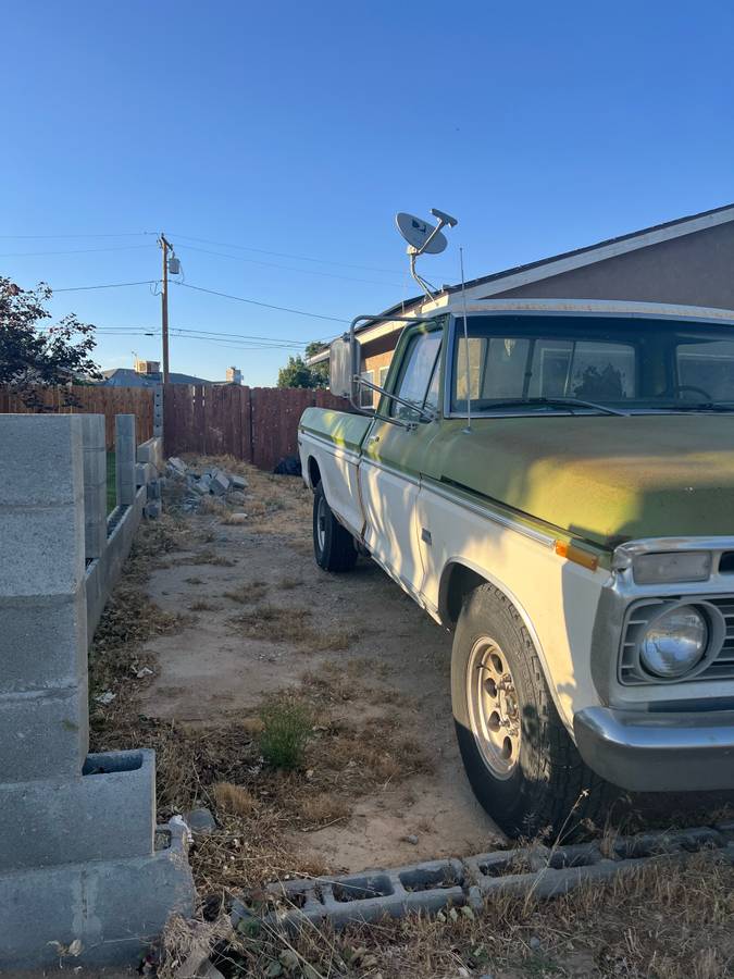 Ford-f350-super-camper-special-1973-green-4