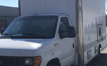 Ford-f350-super-duty-1987-white-1