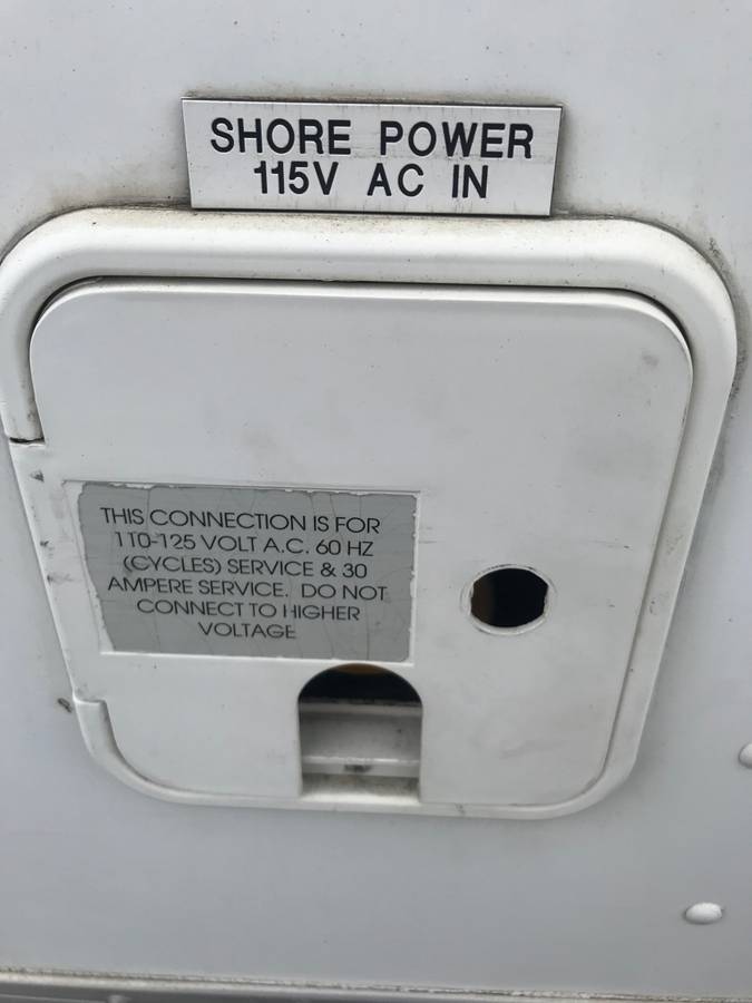 Ford-f350-super-duty-1987-white-3