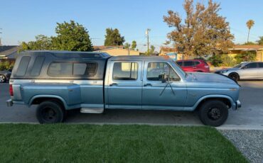 Ford-f350-super-duty-crew-cab-diesel-1985-blue-1