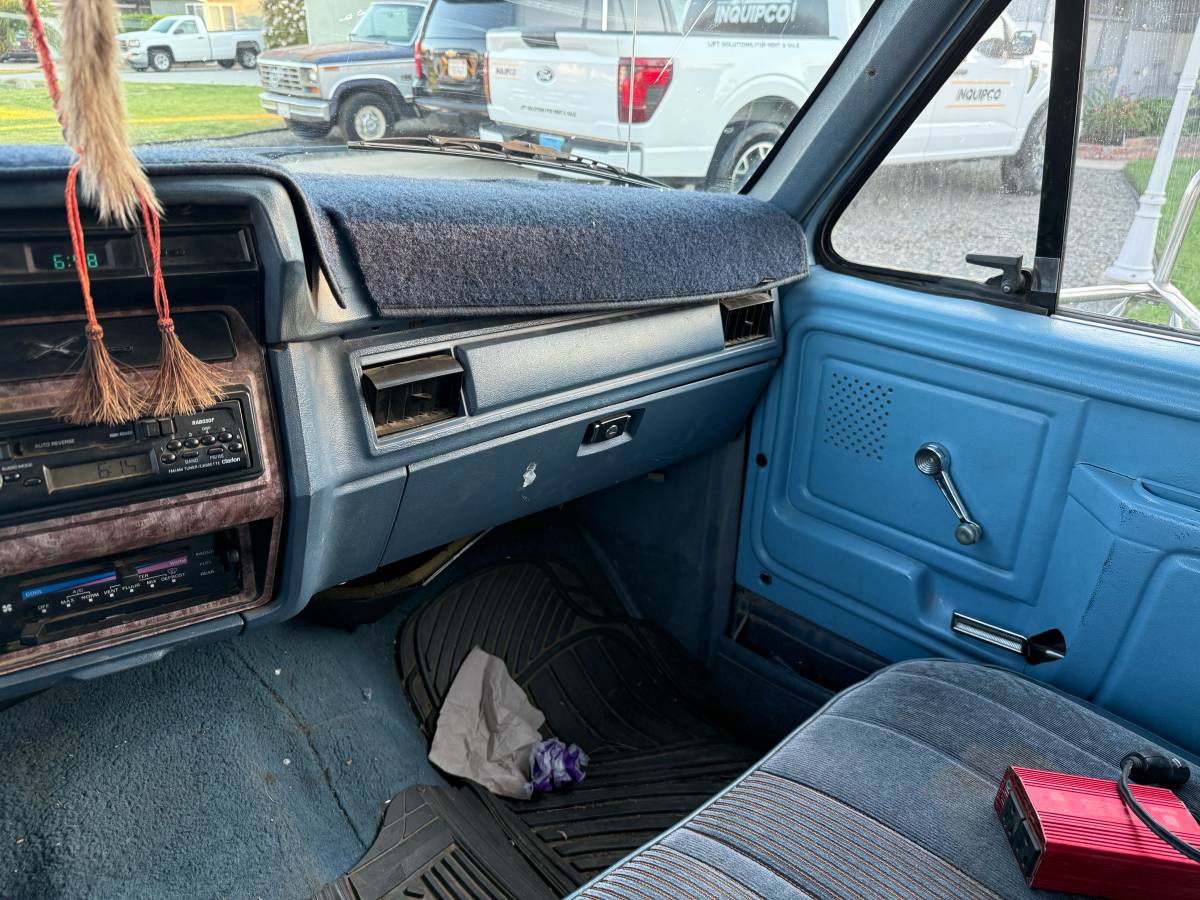 Ford-f350-super-duty-crew-cab-diesel-1985-blue-12