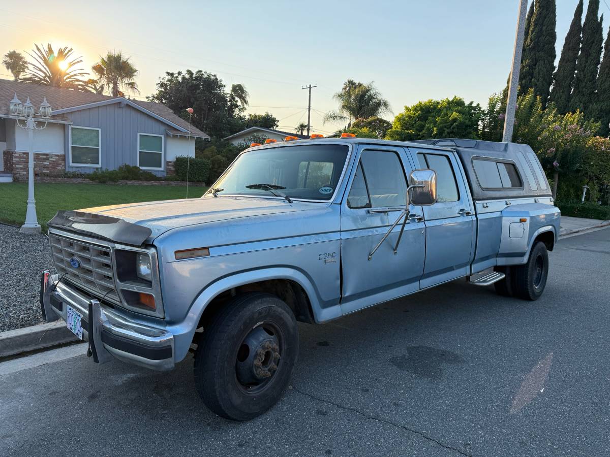 Ford-f350-super-duty-crew-cab-diesel-1985-blue-2
