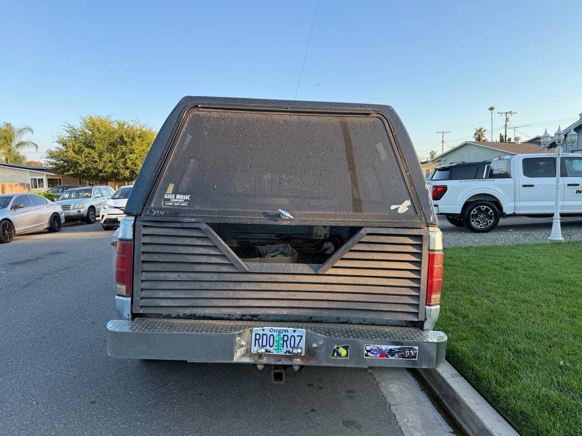 Ford-f350-super-duty-crew-cab-diesel-1985-blue-5