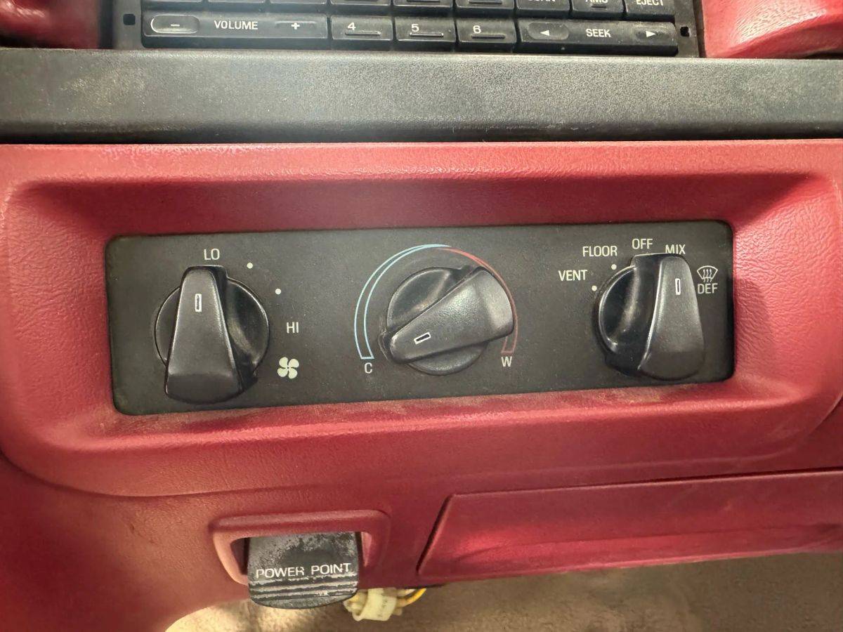 Ford-f350-super-duty-regular-cab-amp-chassis-die-1992-white-15