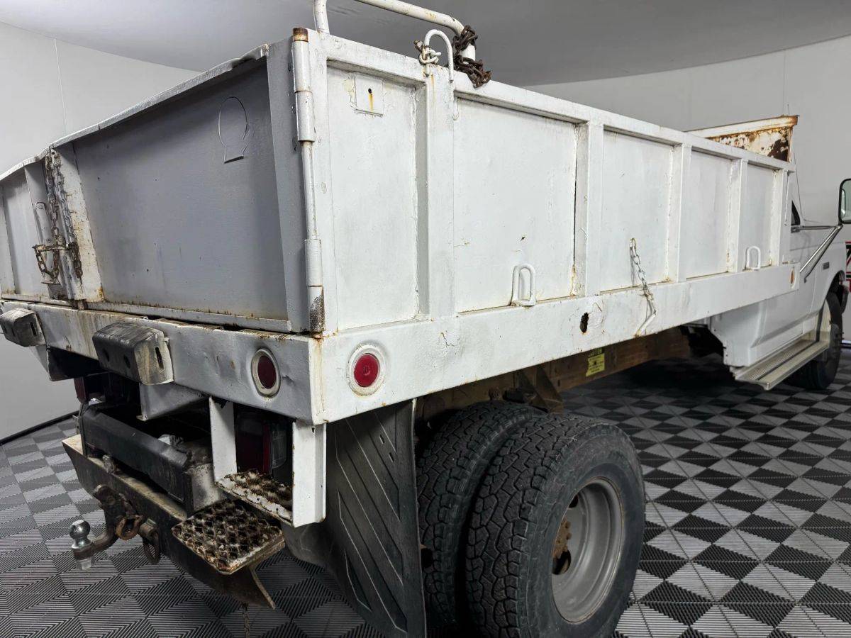 Ford-f350-super-duty-regular-cab-amp-chassis-die-1992-white