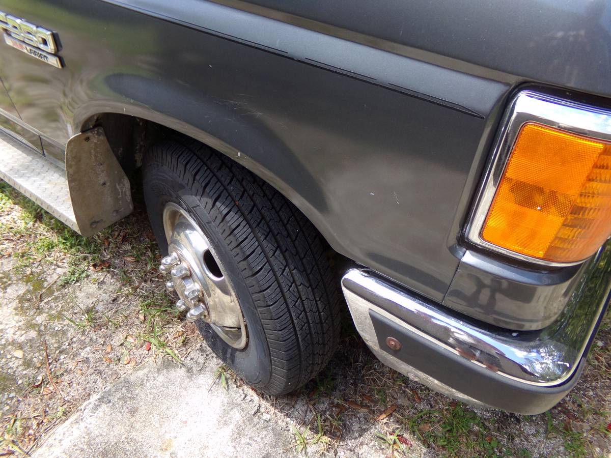 Ford-f350-super-duty-xlt-diesel-1988-2