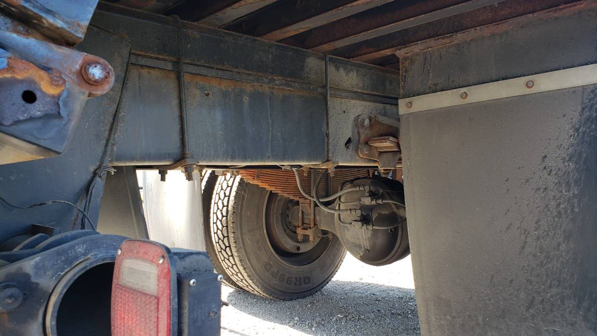 Ford-f700-diesel-1989-8
