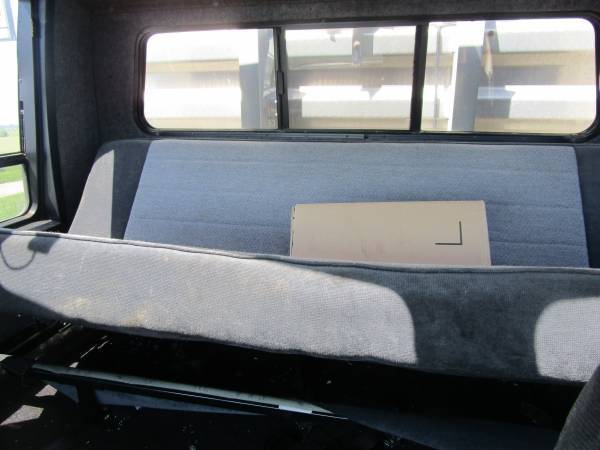 Ford-f850-diesel-1995-white-8