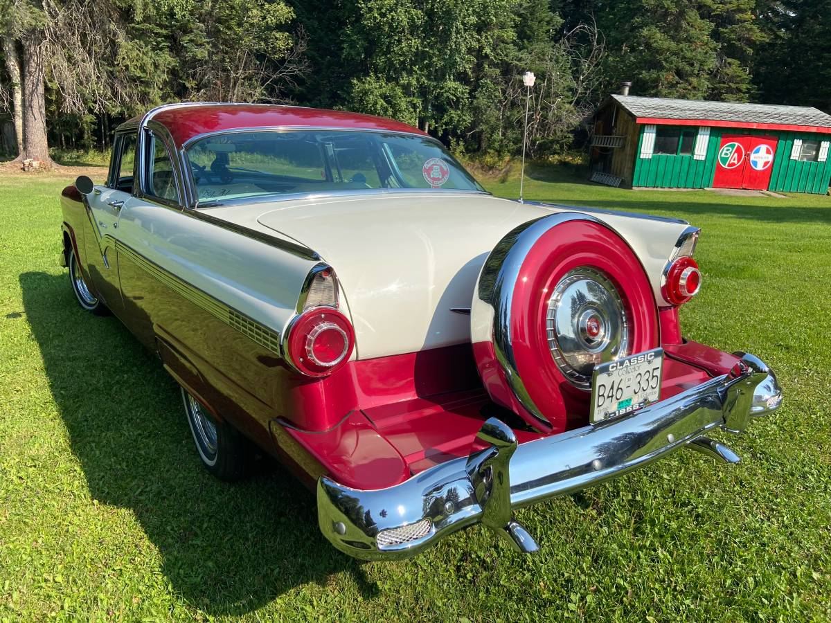 Ford-fairlane-1956-red