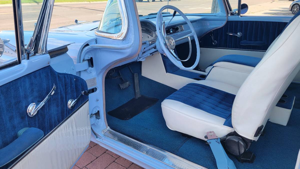 Ford-fairlane-1957-15