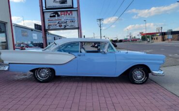 Ford-fairlane-1957-3