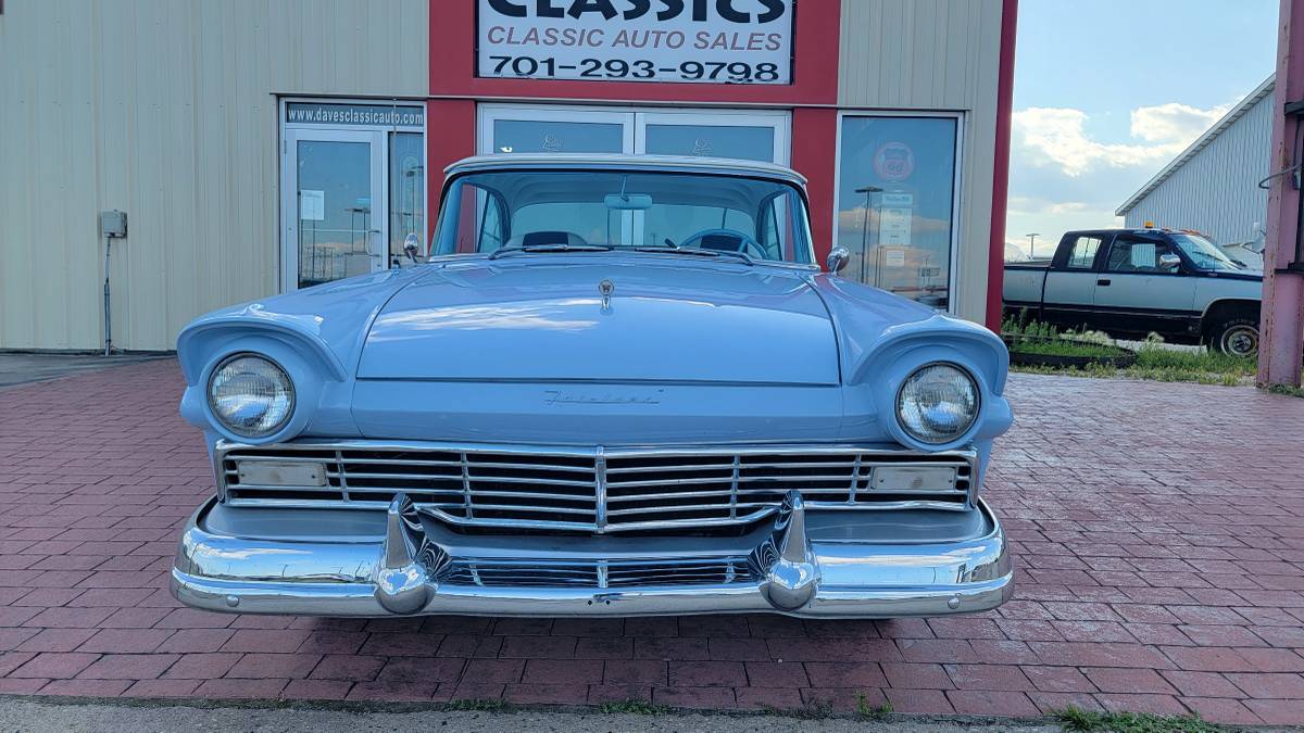 Ford-fairlane-1957-4