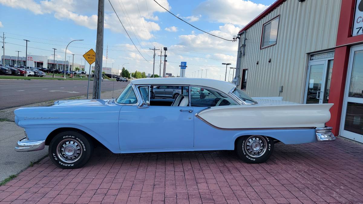 Ford-fairlane-1957-5