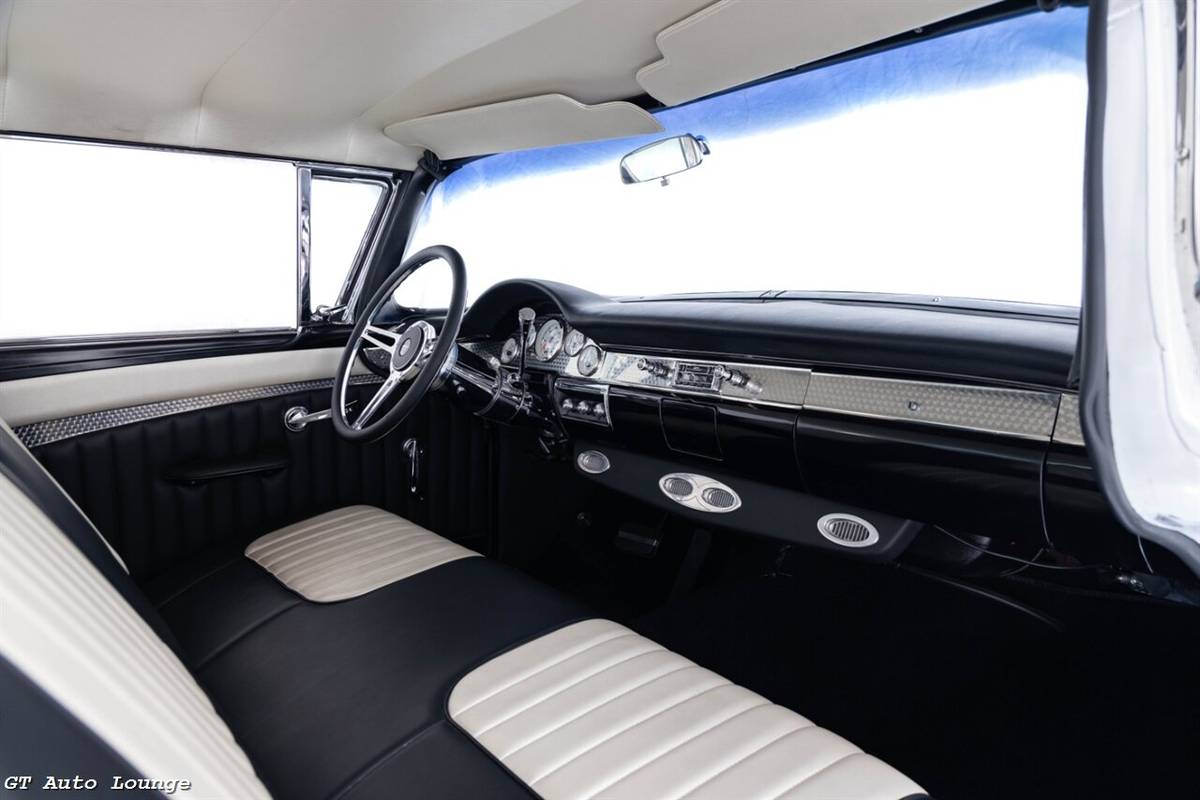 Ford-fairlane-1957-black-13