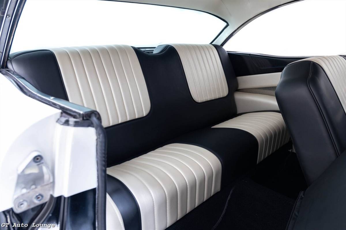 Ford-fairlane-1957-black-14
